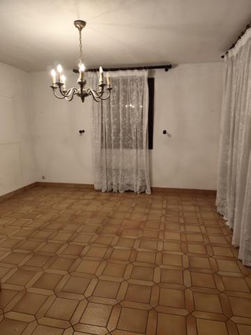 À vendre – Charmante maison provençale avec fort potentiel et grand terrain !