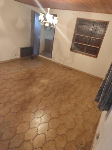 À vendre – Charmante maison provençale avec fort potentiel et grand terrain !