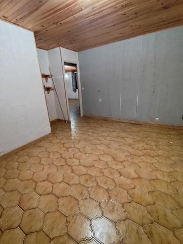 À vendre – Charmante maison provençale avec fort potentiel et grand terrain !