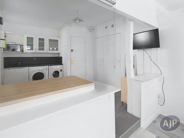 Appartement à vendre Paris 12eme - 1 pièces, 28m² avec 1 chambre(s) à 252 000€ - AJP Immobilière Passy Paris 16