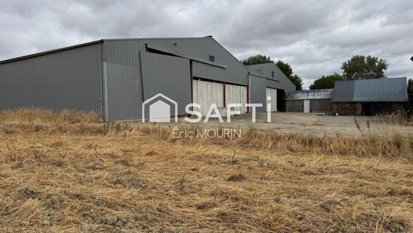 Local commercial de stockage, ou boxe pour caravane, camping car.
