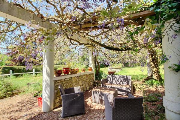 Maison secteur EPERNON de 4 chambres sur grand terrain