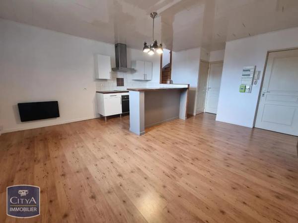 Appartement à louer 2 pièces 36.2m² Saint-Quentin (02100)