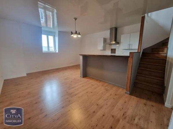 Appartement à louer 2 pièces 36.2m² Saint-Quentin (02100)