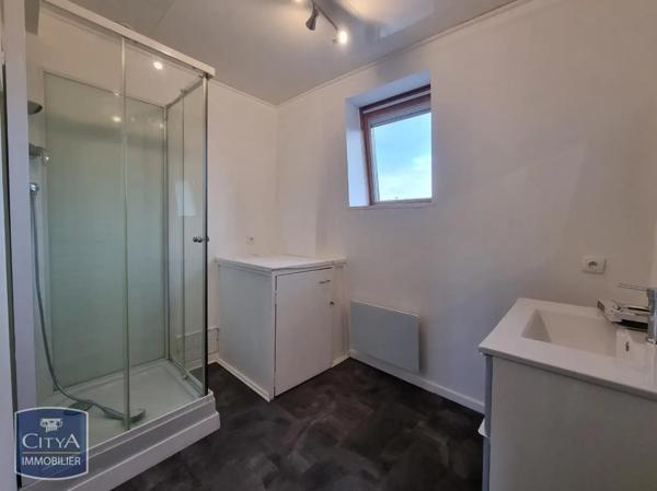 Appartement à louer 2 pièces 36.2m² Saint-Quentin (02100)