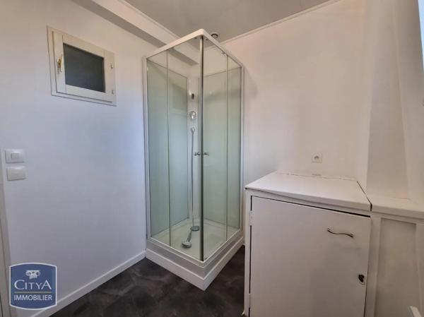 Appartement à louer 2 pièces 36.2m² Saint-Quentin (02100)