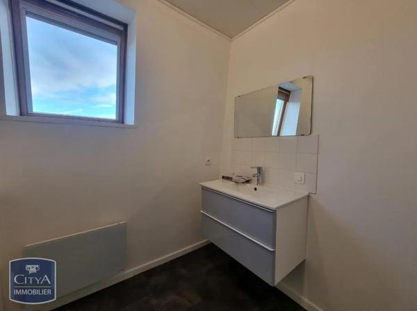 Appartement à louer 2 pièces 36.2m² Saint-Quentin (02100)