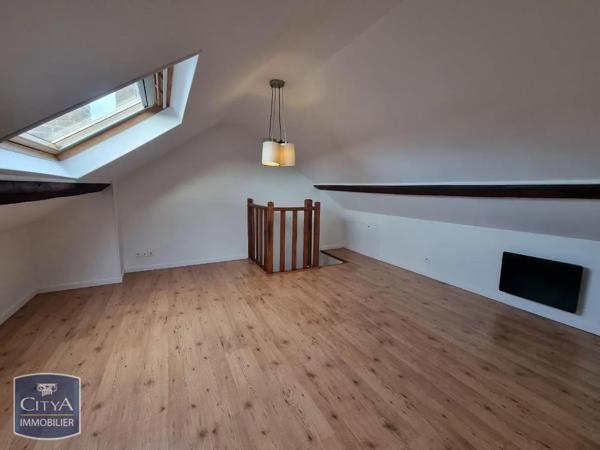Appartement à louer 2 pièces 36.2m² Saint-Quentin (02100)