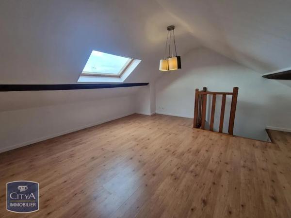 Appartement à louer 2 pièces 36.2m² Saint-Quentin (02100)