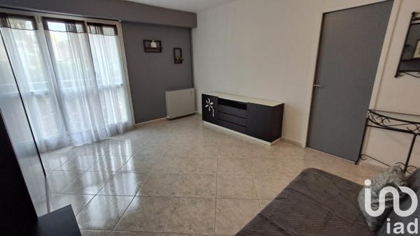 Location appartement 1 pièce 31 m² Les Ulis