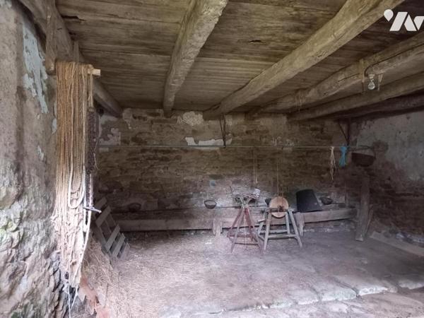 Corps de ferme à Saint Jacut du Mené