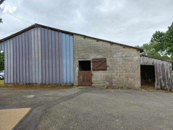 Corps de ferme à Saint Jacut du Mené