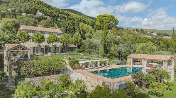 Magnifique Bastide avec vue panoramique, maison d'amis et tennis