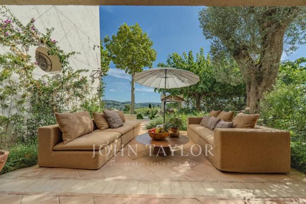 Magnifique Bastide avec vue panoramique, maison d'amis et tennis