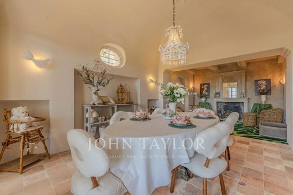 Magnifique Bastide avec vue panoramique, maison d'amis et tennis