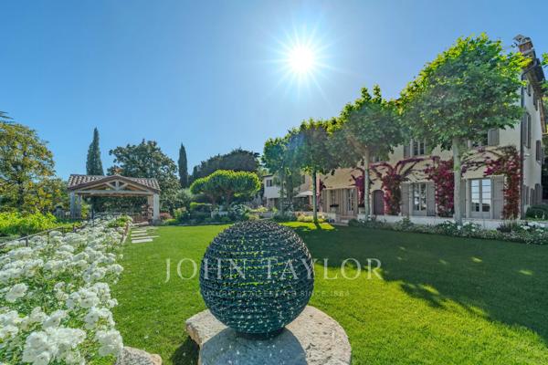 Magnifique Bastide avec vue panoramique, maison d'amis et tennis