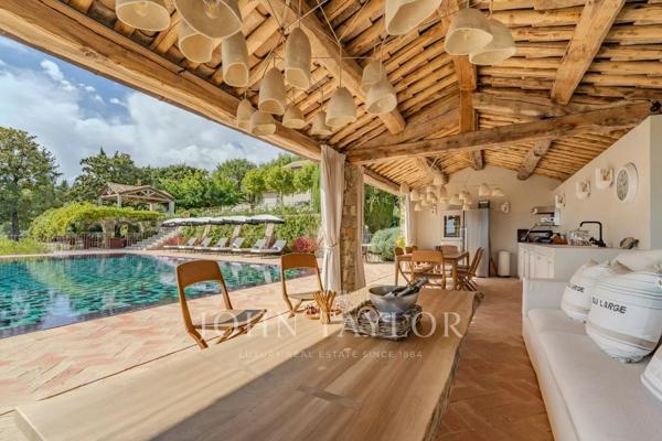 Magnifique Bastide avec vue panoramique, maison d'amis et tennis