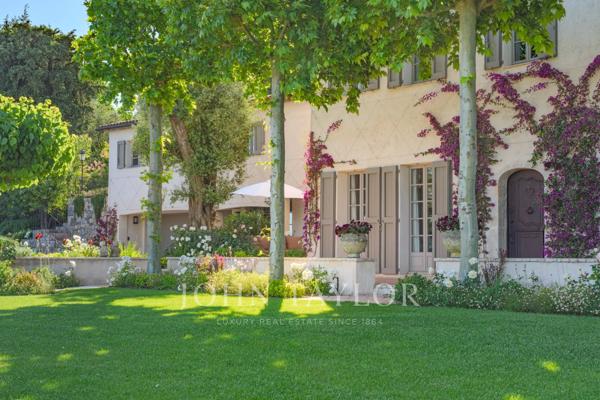 Magnifique Bastide avec vue panoramique, maison d'amis et tennis