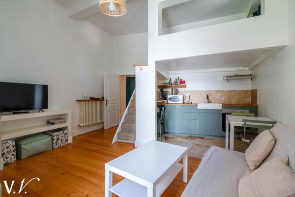 Maison de caractère T6 avec jardin et piscine