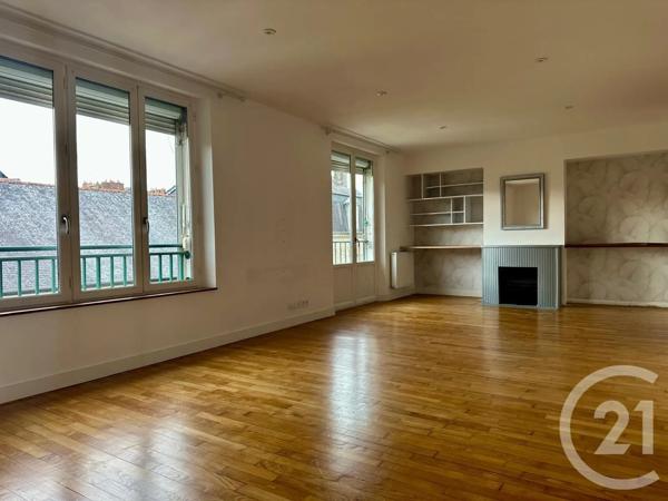 Appartement F3 à vendre  3 pièces - 94,64 m 2   FOUGERES  - 35
