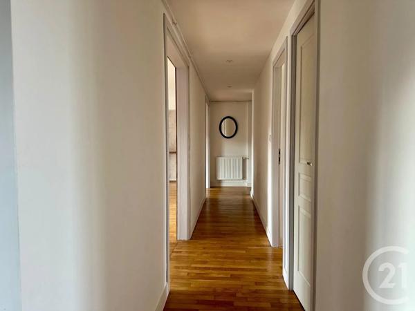 Appartement F3 à vendre  3 pièces - 94,64 m 2   FOUGERES  - 35
