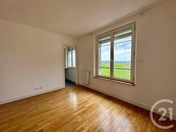 Appartement F3 à vendre  3 pièces - 94,64 m 2   FOUGERES  - 35