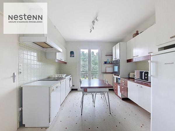 Charmante Maison à Vendre à Saint-Avertin - 4 Chambres et Grand Terrain !