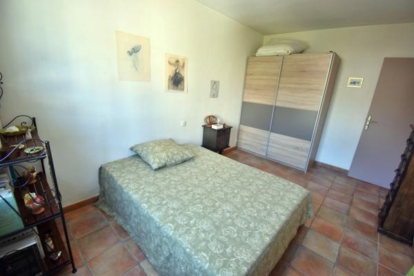 Grand TYPE 4 avec BALCON et CAVE - DIGNE LES BAINS (04)