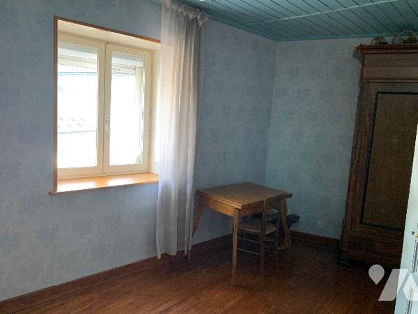 Au cœur de Lavans les St Cl, Maison de village à rénover complètement, (possibilité 2 apparts)