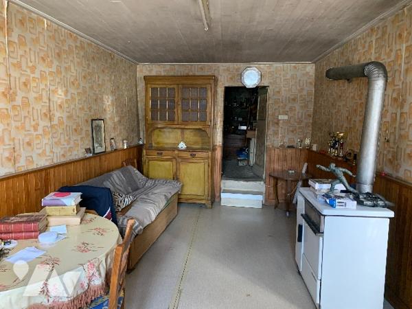 Au cœur de Lavans les St Cl, Maison de village à rénover complètement, (possibilité 2 apparts)