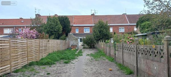 Maison de ville à vendre à Dunkerque dans le Nord (59640), ref : V12377   
ST NICOLAS