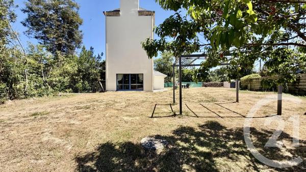 Maison à vendre  7 pièces - 140 m 2   VANNES  - 56