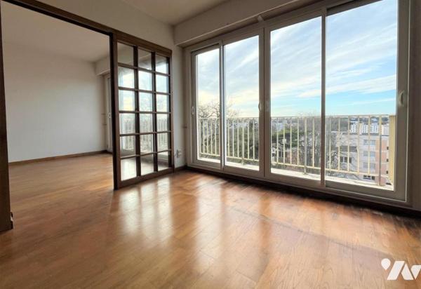 Nantes Tortière Rd Pt de Paris, au calme, T5 dernier étage 103m²