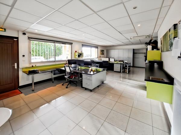 Bureaux Cesson 3 pièce(s) 100 m2