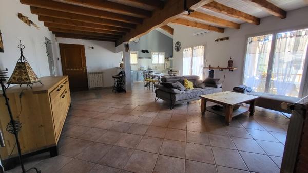 VILLA 3 FACES 135 M²  GARAGE  JARDIN PISCINABLE ET SOUS-SOL