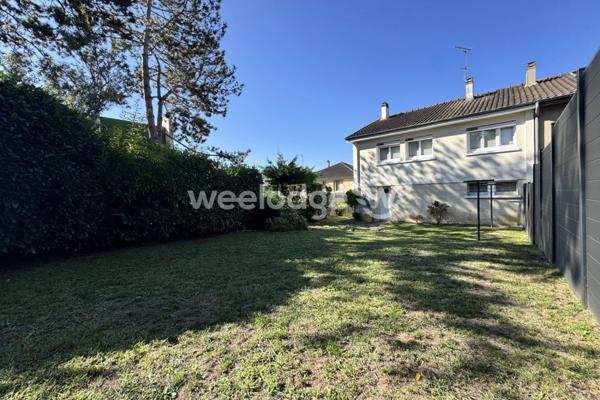 Maison à vendre 5 pièces de 89 m² à Achères