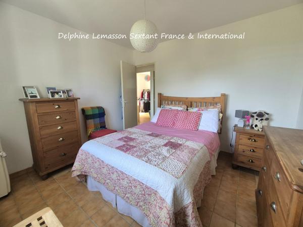 Charmante maison de plain-pied avec jardin arboré et garage, à 5kms de Duras