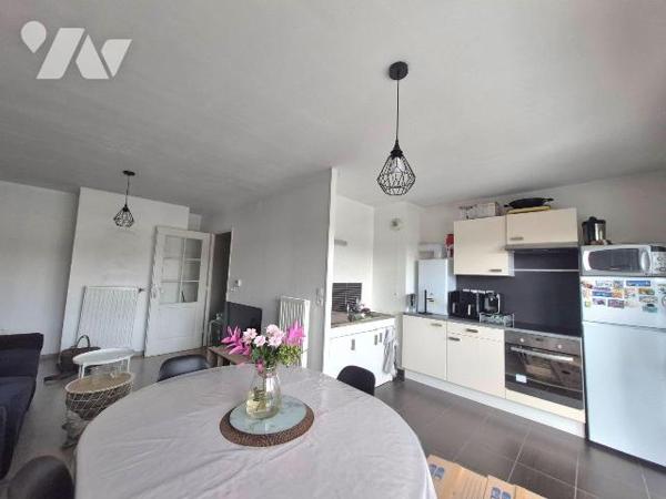 Appartement à Vendre à Loos (59120) en Nord (59)

Nous vous présentons un appartement situé à...