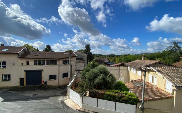 Maison à vendre    6 pièces •  Cailloux-sur-Fontaines