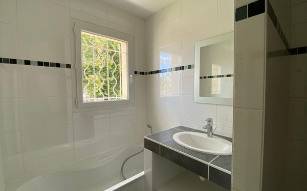 Maison à vendre    6 pièces •  Cailloux-sur-Fontaines