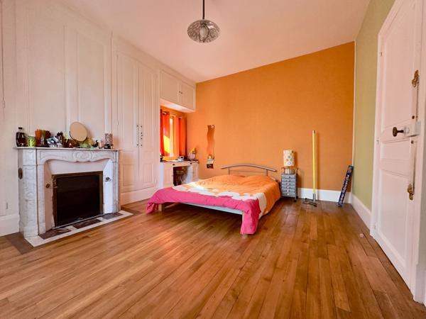 Demeure Bourgeoise - Secteur Prisé Chartres 300m²