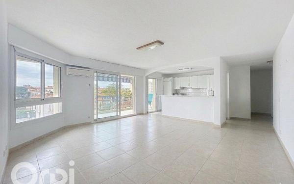 Appartement à vendre    3 pièces • 73,63 m2 Fréjus