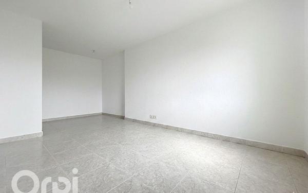 Appartement à vendre    3 pièces • 73,63 m2 Fréjus