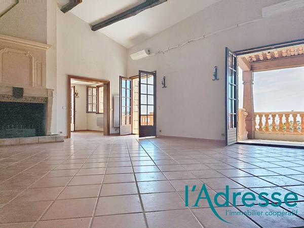 VILLA 6/7 pièces avec piscine, MAGNIFIQUE VUE MER et ILES !