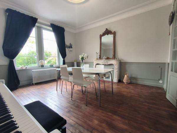 A vendre Maison bourgeoise de charme au coeur de Saint-Méen-le-Grand