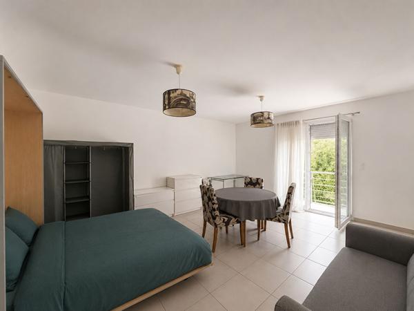 Grand studio proche centre ville d'Amiens