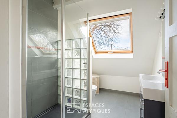 Maison avec terrasses, jardin et son appartement indépendant sur une île