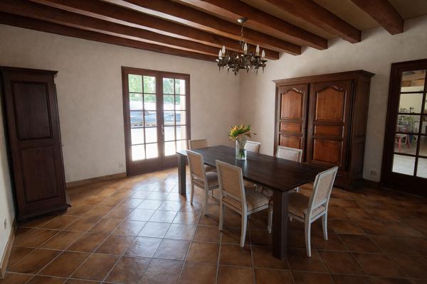 Maison
         9 pièces
        - 295 m² 489 000 € *