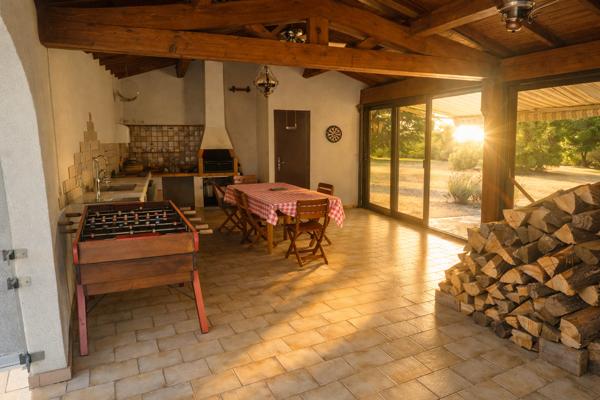 Maison
         9 pièces
        - 295 m² 489 000 € *