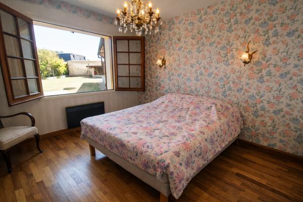 Maison
         9 pièces
        - 295 m² 489 000 € *